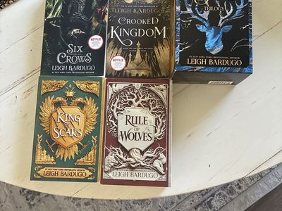 Leigh Bardugo Grishaverse Collection