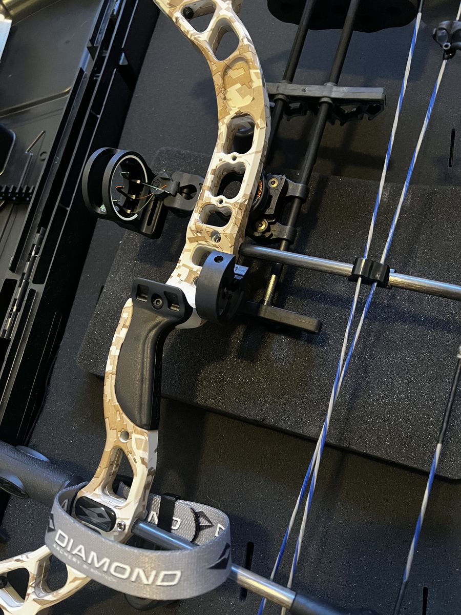 Diamond Archery infinite edge pro camo