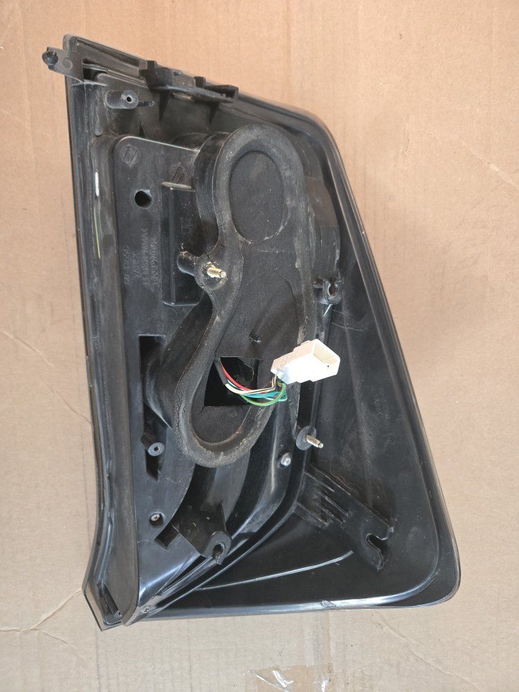 Main image 8