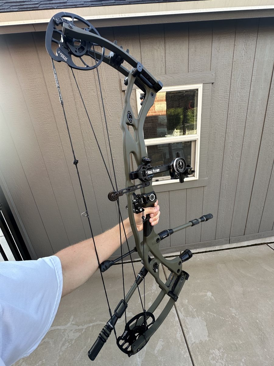 Hoyt Carbon RX-7 Ultra Compound Bow - right handed