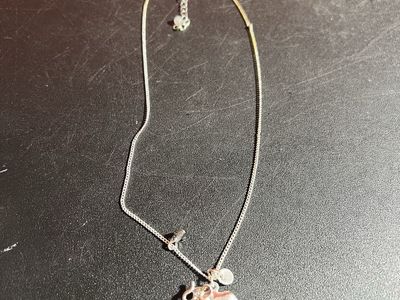 Avon Silver-Tone Elephant Pendant Necklace Adjustable Chain with Charm