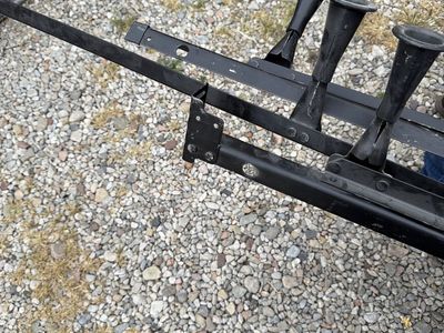 Twin frame