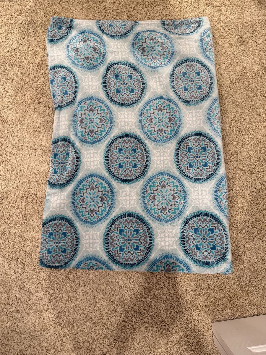Style Sanctuary King Size Plush Blanket – Super Soft. OBO