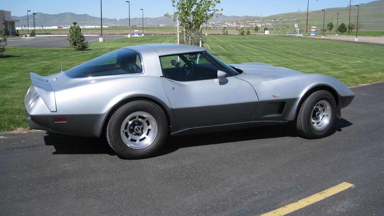 1978 CHEVROLET CORVETTE Base