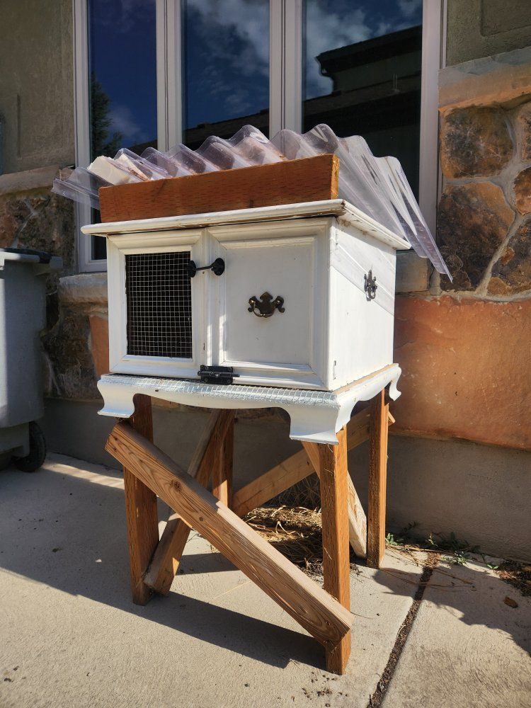 DIY Wood Rabbit/Chicken Hutch/Coop with Corrugated Roof - Raised Design, White Painted