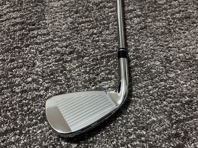 wilson D9 4 iron
