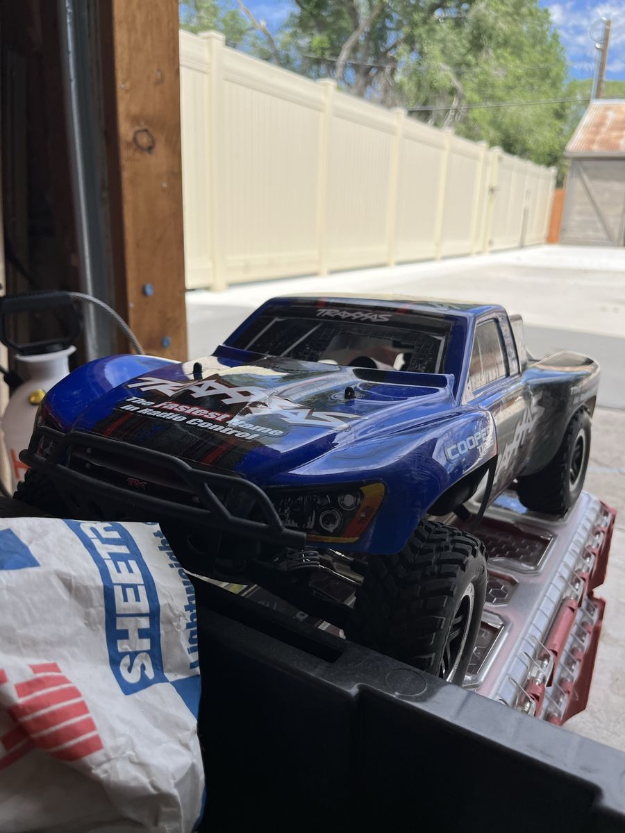 Traxxas Nitro Slash for Trade