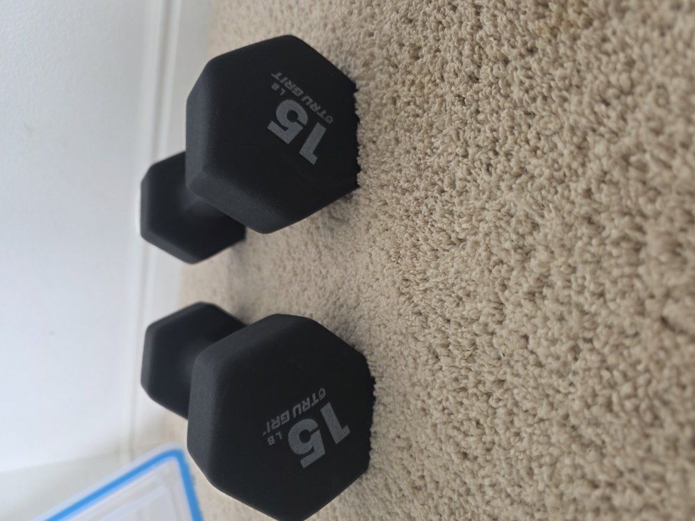 ​Pair of 15lb Tru Grit Hex Dumbbells
