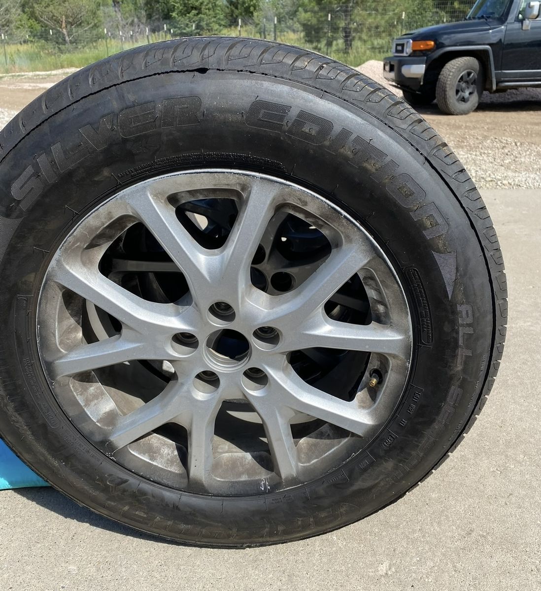 Set of 4 with Rims Arizonian Silver Edition all season 225/65 R17 102H SL. Like new!