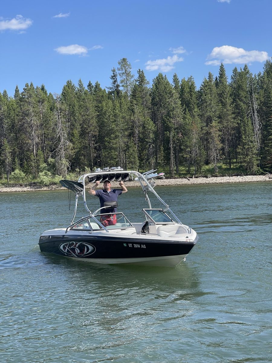 2002 Mastercraft X 30 wakeboard boat