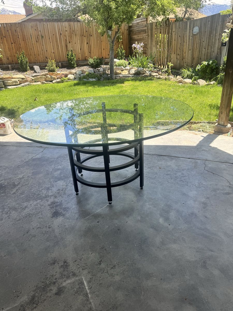 Cast Aluminum pedestal table and 2 chairs