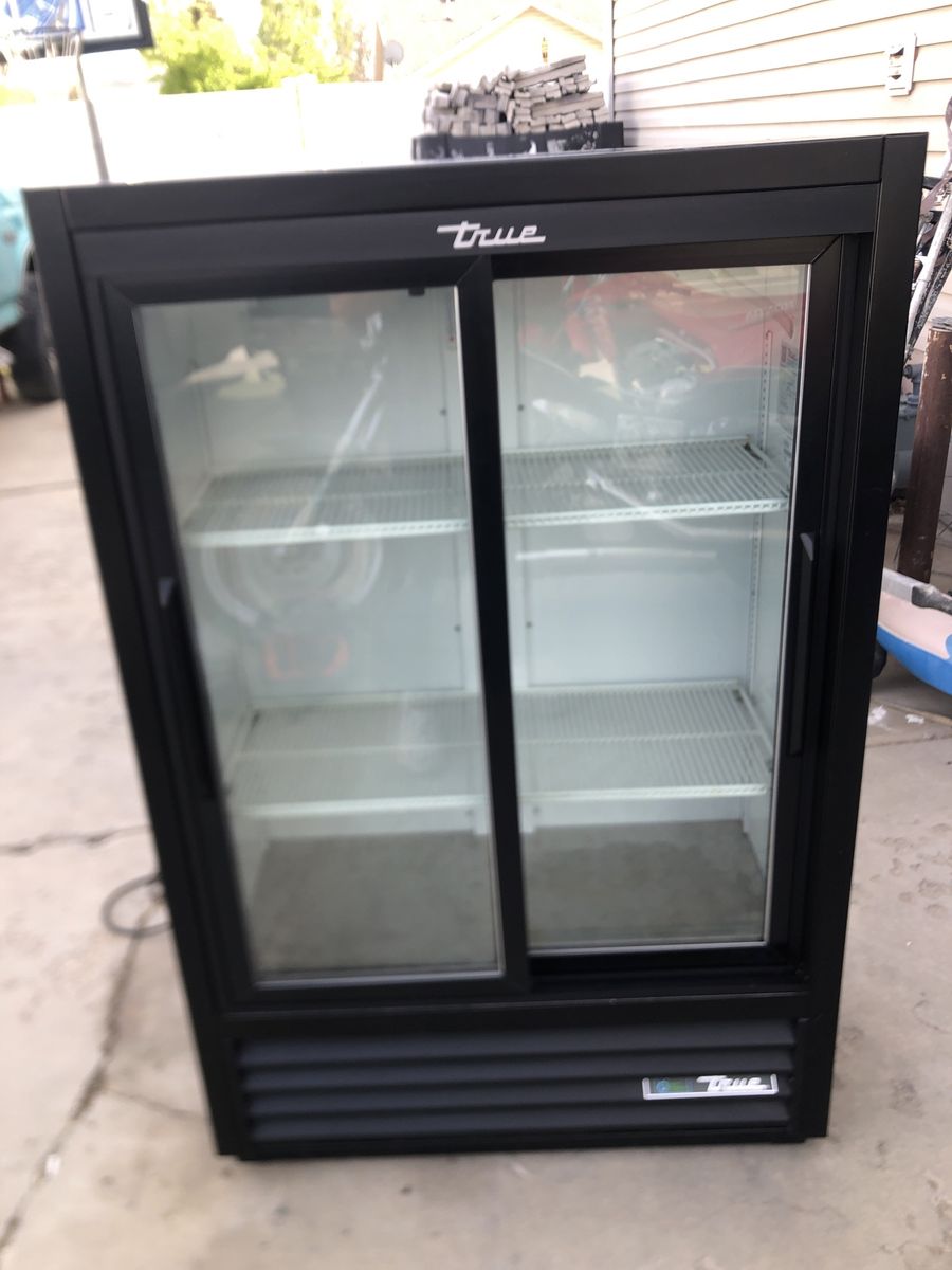 Bar fridge