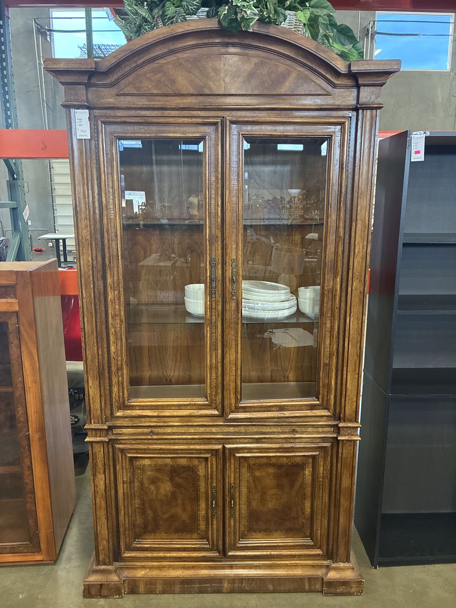 China Hutch With Glass Shelves
