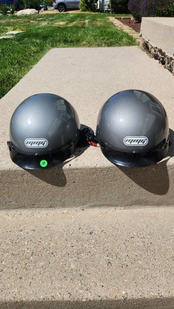 medium motorcycle helmets