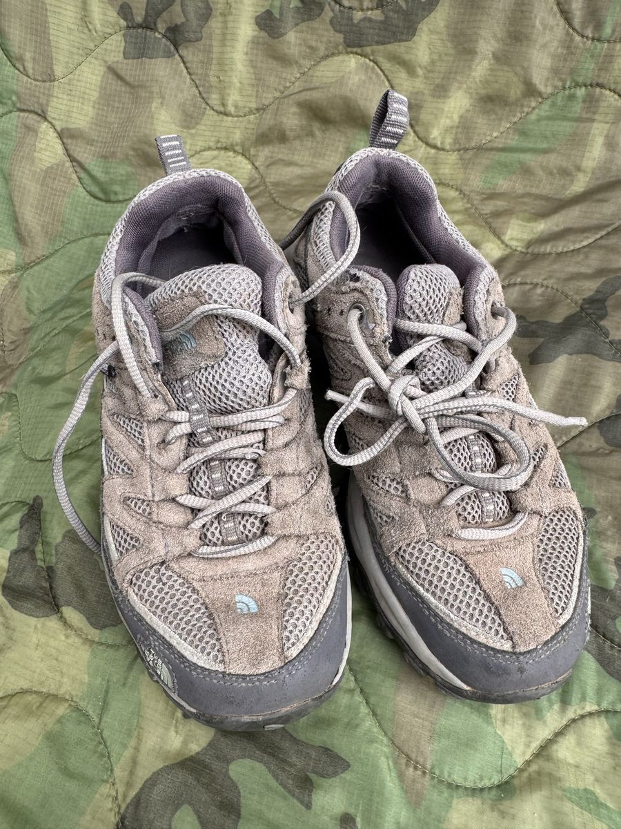 The North Face Trail Hiking Shoes Gray Suede/Mesh - Women's 7