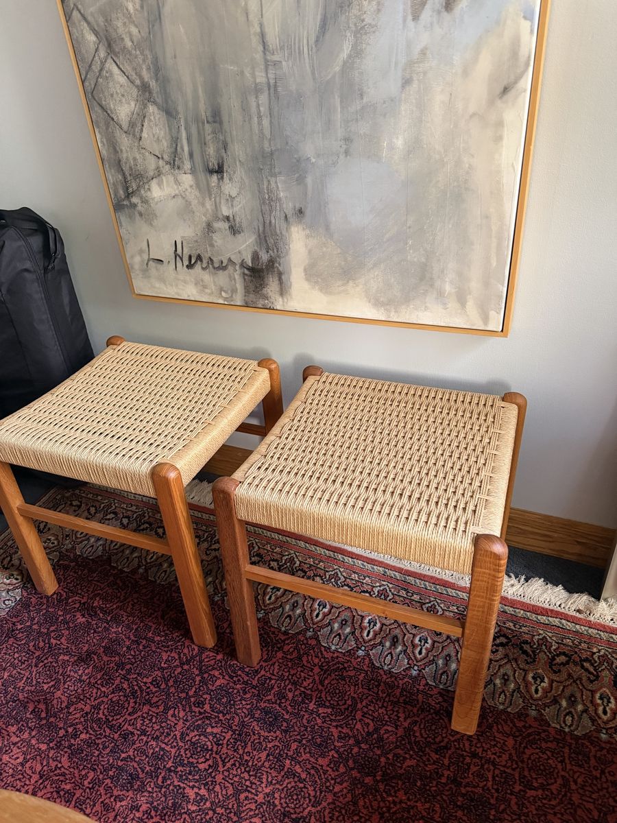 2 Sun Cabinet Teak Danish Style Stools