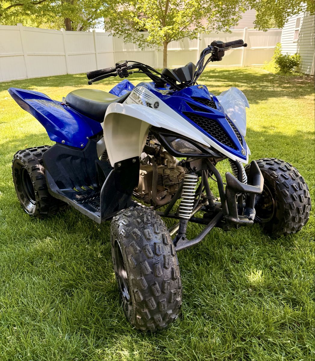2016 Yamaha Raptor 90 Blue/White, Excellent Condition