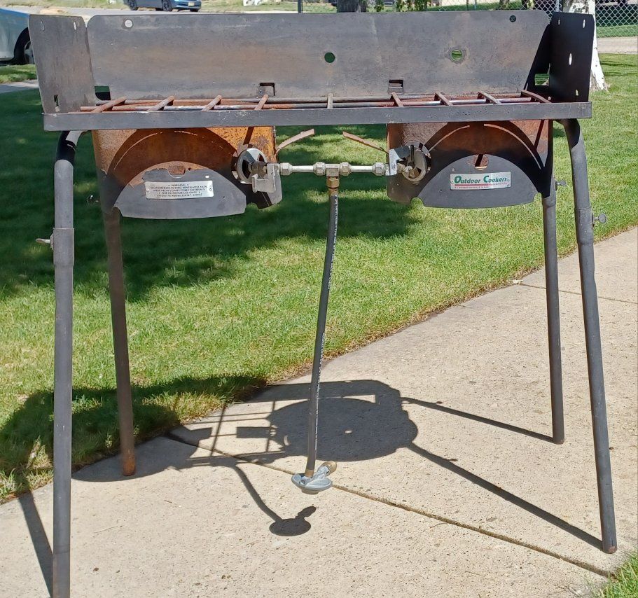 Outdoor Cooker. Propane 2 burner stove.