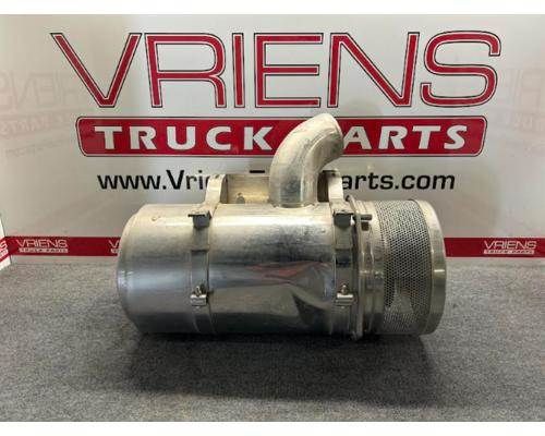 Freightliner Air Cleaner / Air Filter Housing