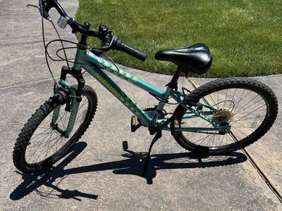 Nishiki 7-Speed Girls Bike--size Youth 24 inches