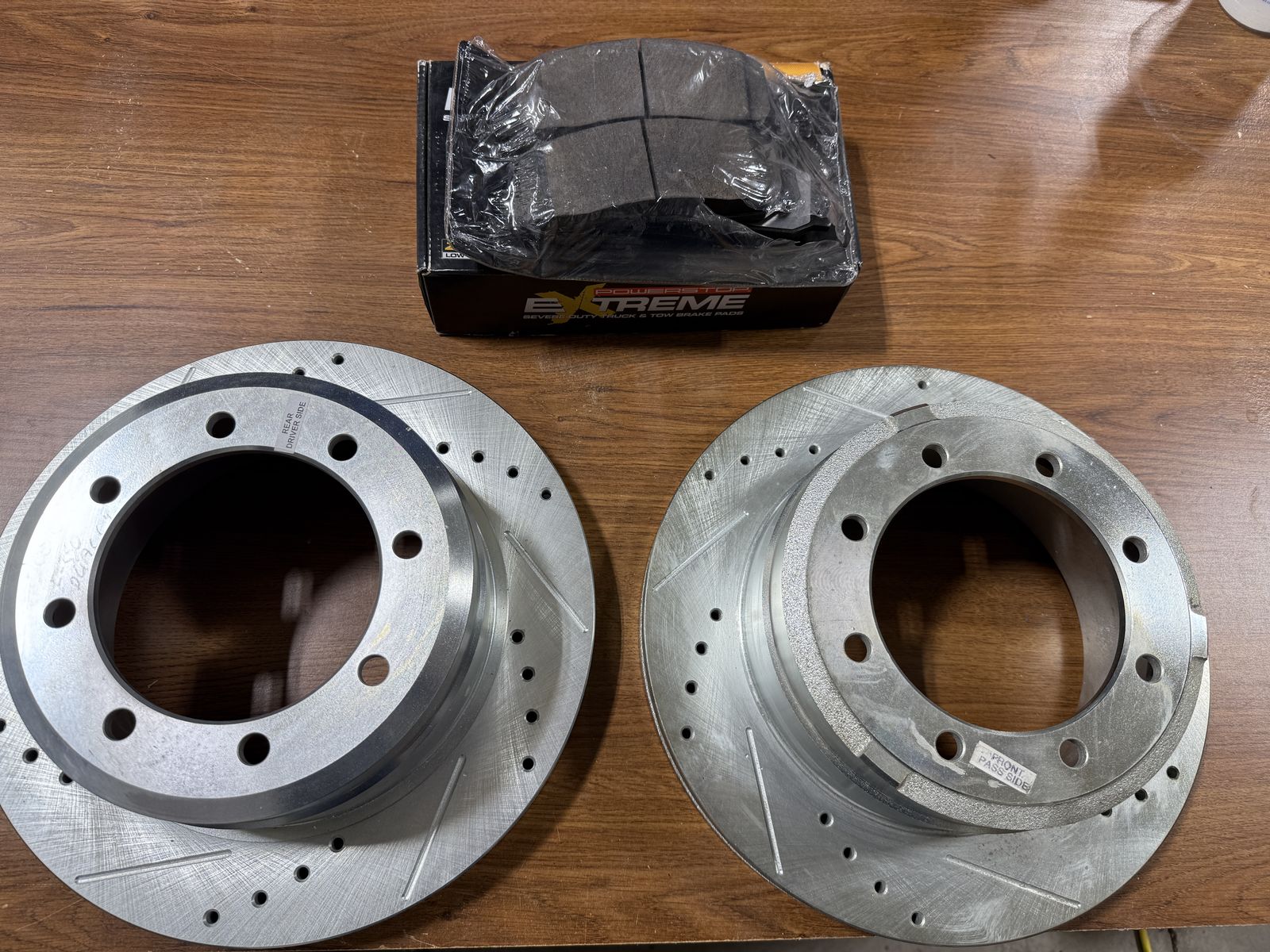 2 Sets of bake pads and roters Ford