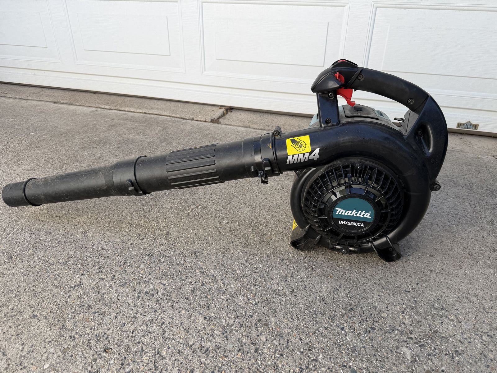 Milwaukee Leaf Blower