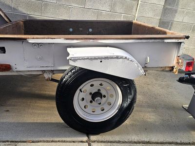 Fully ENCLOSED Utility / Travel / Camping Trailer with lockable, REMOVABLE TOP and tailgate.