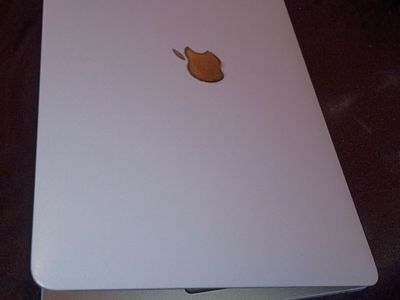 2020 MacBook Air 13.3" M1 silicone 16gb RAM 1tb SSD (A2337)