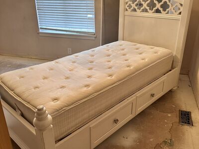 Girls Twin XL Bed