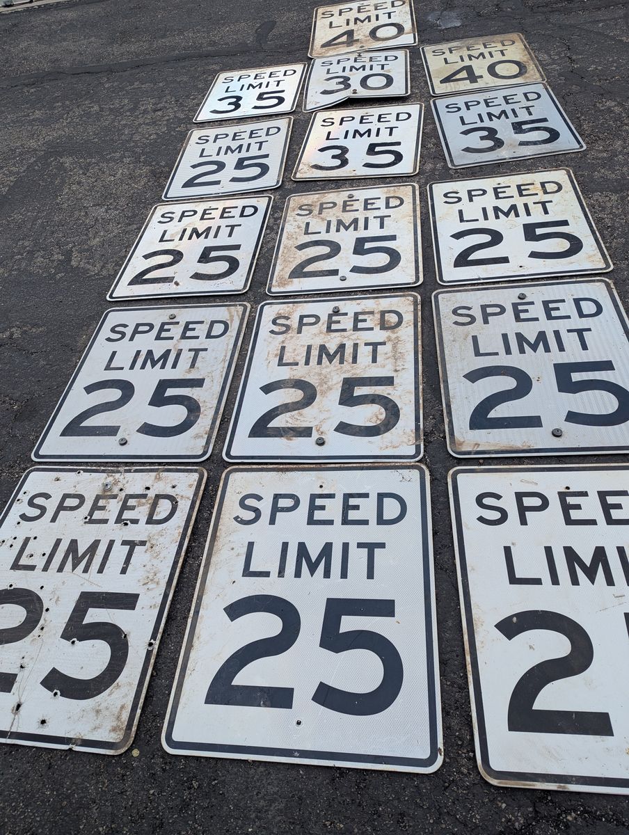 SPEED LIMIT SIGNS! (decommissioned)