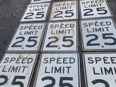 SPEED LIMIT SIGNS! (decommissioned)