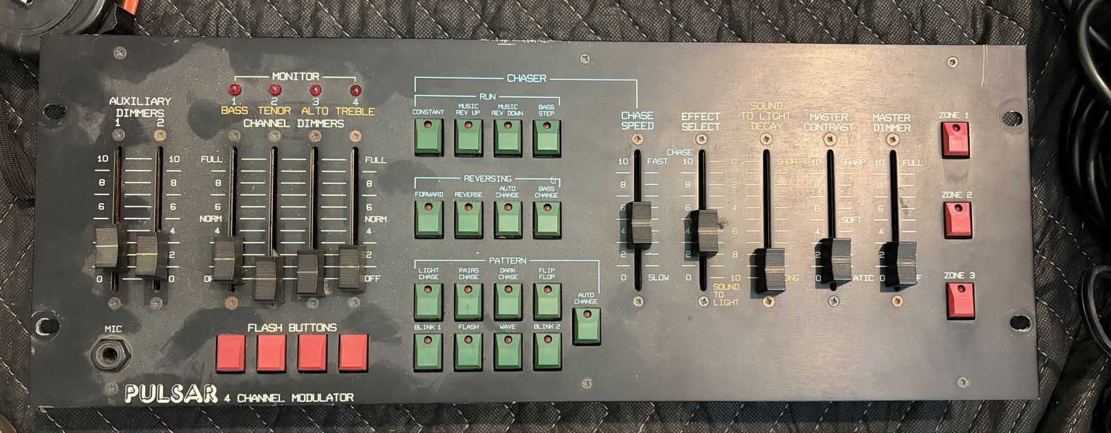 Pulsar 4 Channel Modulator Mixer - Vintage DJ Lighting Control Unit