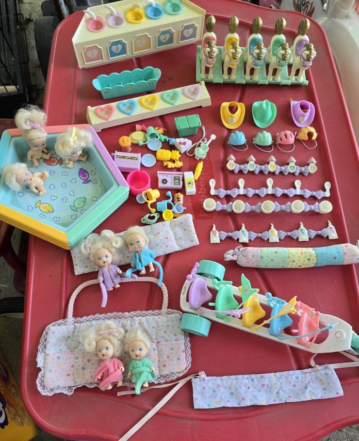 Vintage Tyco Quints Dolls & Accesories Bundle