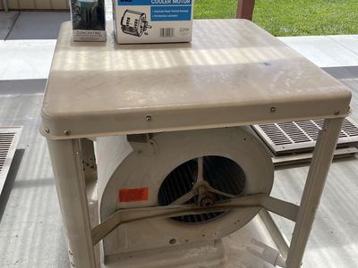 See pictures for dimensions!! Big size swamp cooler. Still many years of life left on this unit. $500 DOWN DRAFT