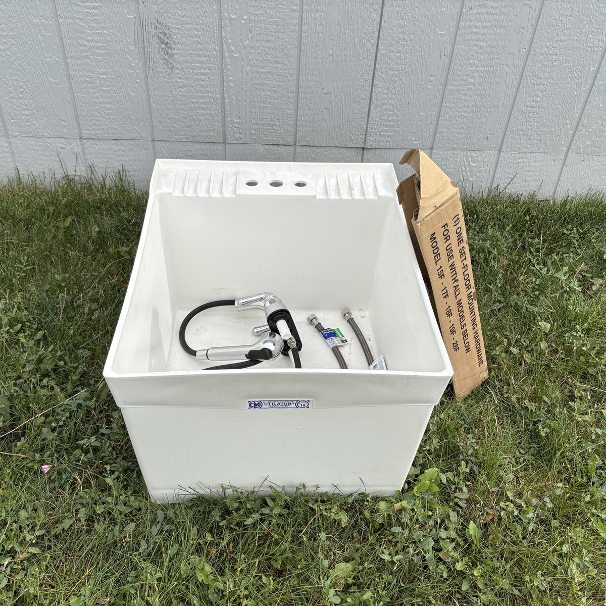 Utility Sink Utilatub Model 19