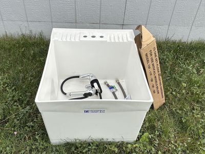 Utility Sink Utilatub Model 19
