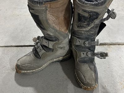 Gaerne Balanced Oiled Leather Motocross / Off-Road Motorcycle Riding Boots