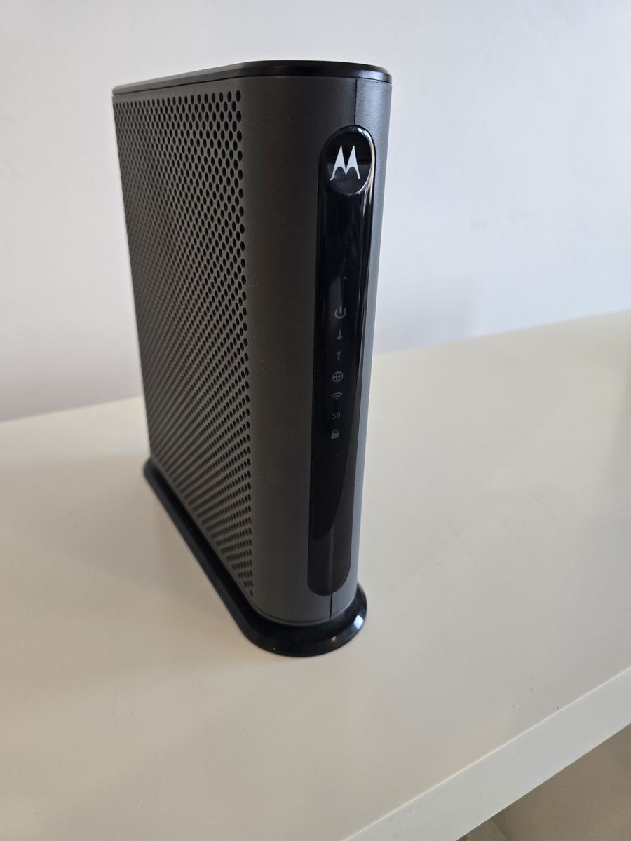 Motorola MG7700 Cable Modem + WiFi Router Combo – Works with Xfinity – Priced to Move