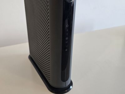 Motorola MG7700 Cable Modem + WiFi Router Combo – Works with Xfinity – Priced to Move
