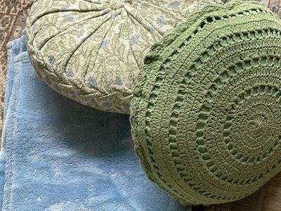 Blue green blanket and pillow set