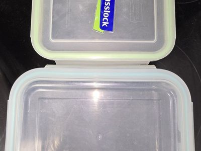 Glasslock Rectangular Glass Food Storage Containers with Locking Lids - Set of 2, 16 and 24 oz