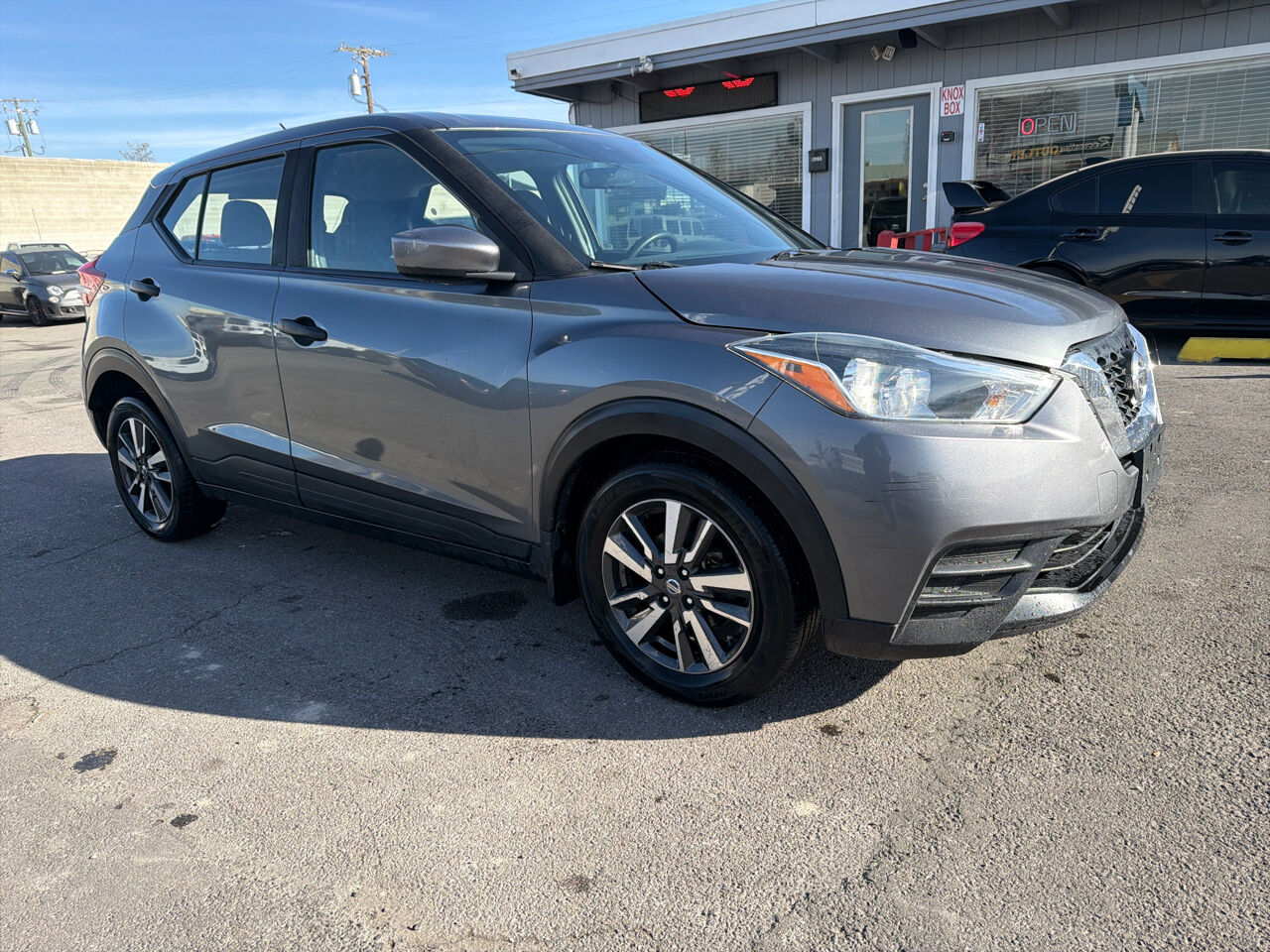 2020 NISSAN KICKS S