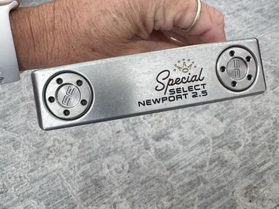 Scotty Cameron Special Select Newport 2.5 Putter - Right Handed