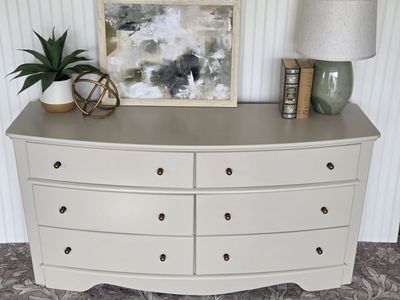 Stunning Refinished Curved 6-Drawer Dresser (Sherwin-Williams Minimalist)