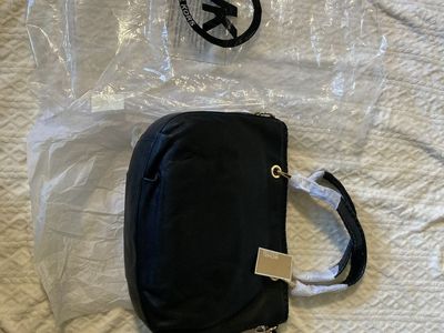 New Michael Kors Black Tote/handbag
