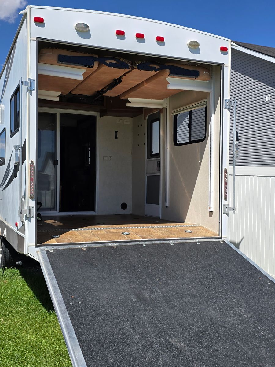 2012 Coachmen Freedom Express Toy Hauler