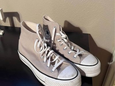 Women’s Converse