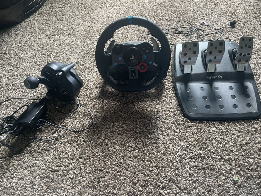 Logitech G29 steering Wheel And Shifter