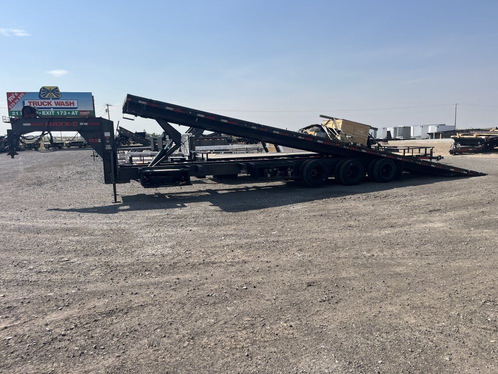 2023 Maxx-D 102"x40' Gooseneck Trailer