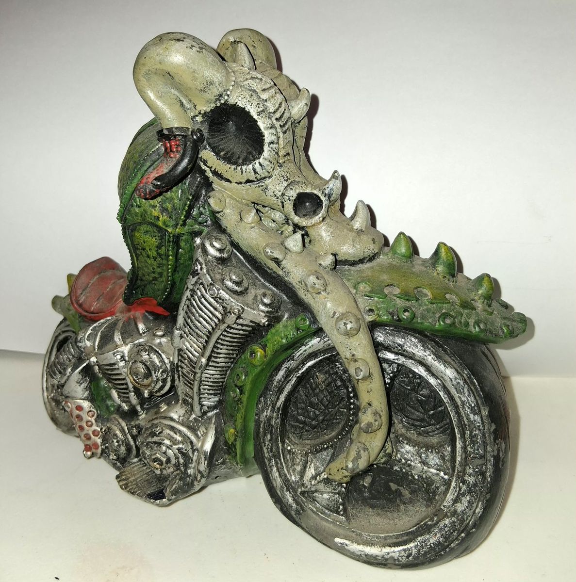 Main image 2
